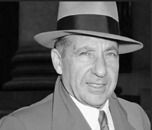 Read more about the article The Kingmaker in the Shadows: Frank Costello and the Rotten Heart of Tammany Hall